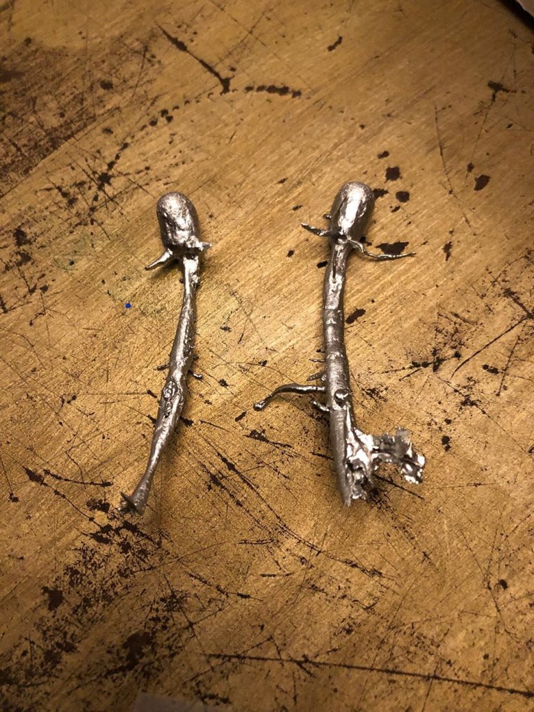 Bild des Silvester Rituals Bleigießen